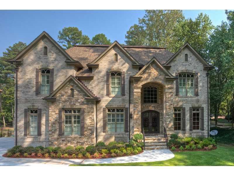 2710 Fairoaks Rd., Decatur, GA 30033