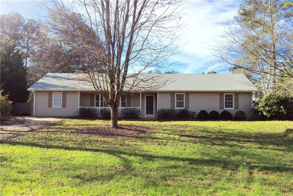 135 Amanda Ln., Canton, GA 30115