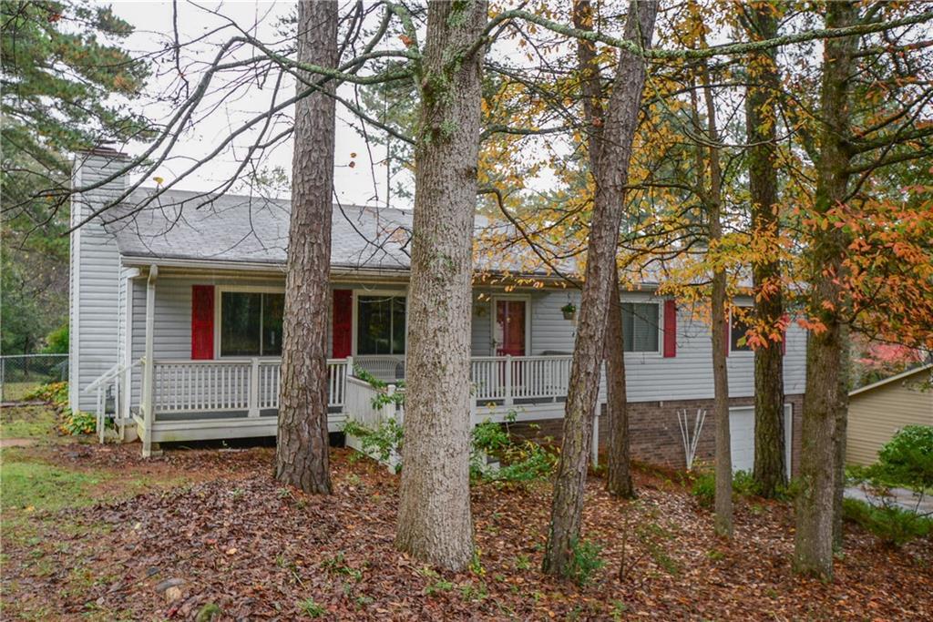 573 Rivercrest Dr., Woodstock, GA 30188