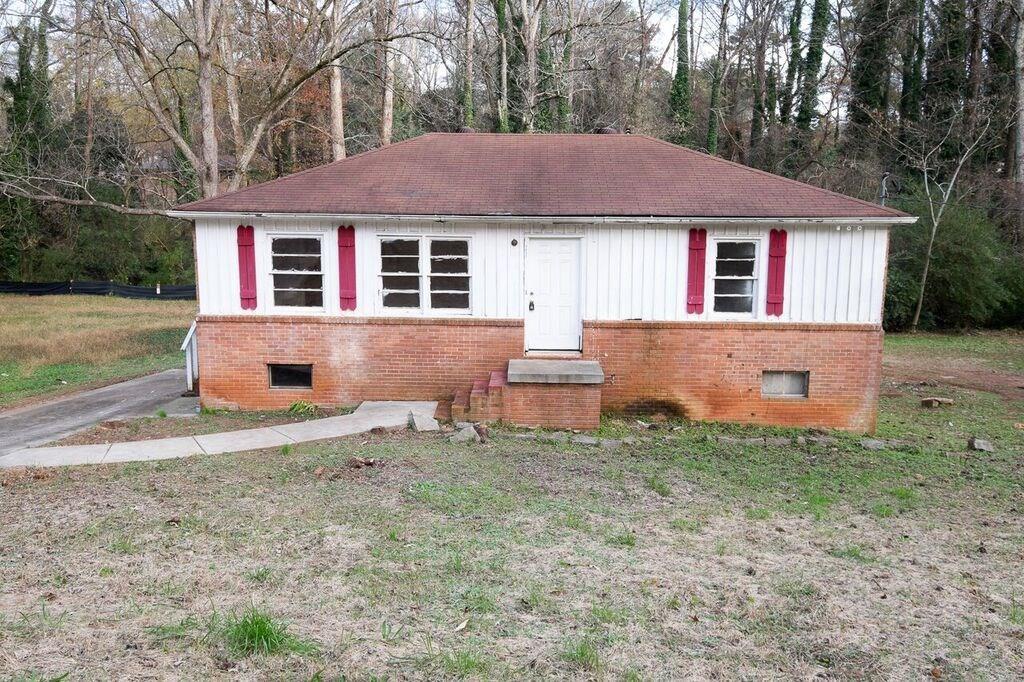 1422 Cobb Branch Dr., Decatur, GA 30032