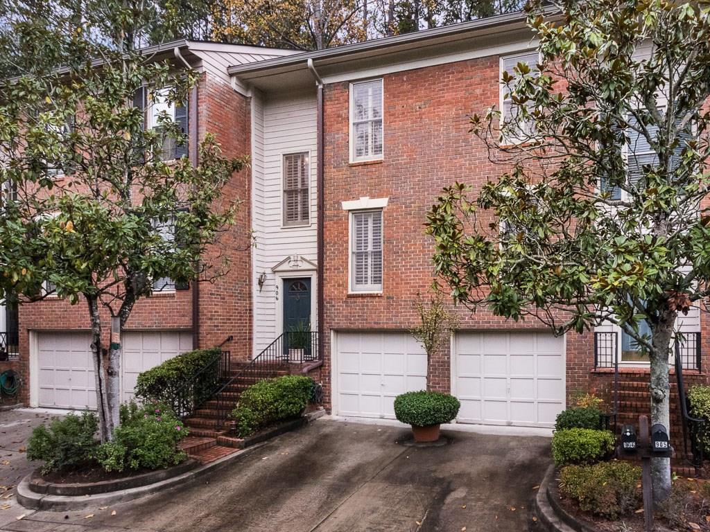 906 Brandywine Cir., Sandy Springs, GA 30350