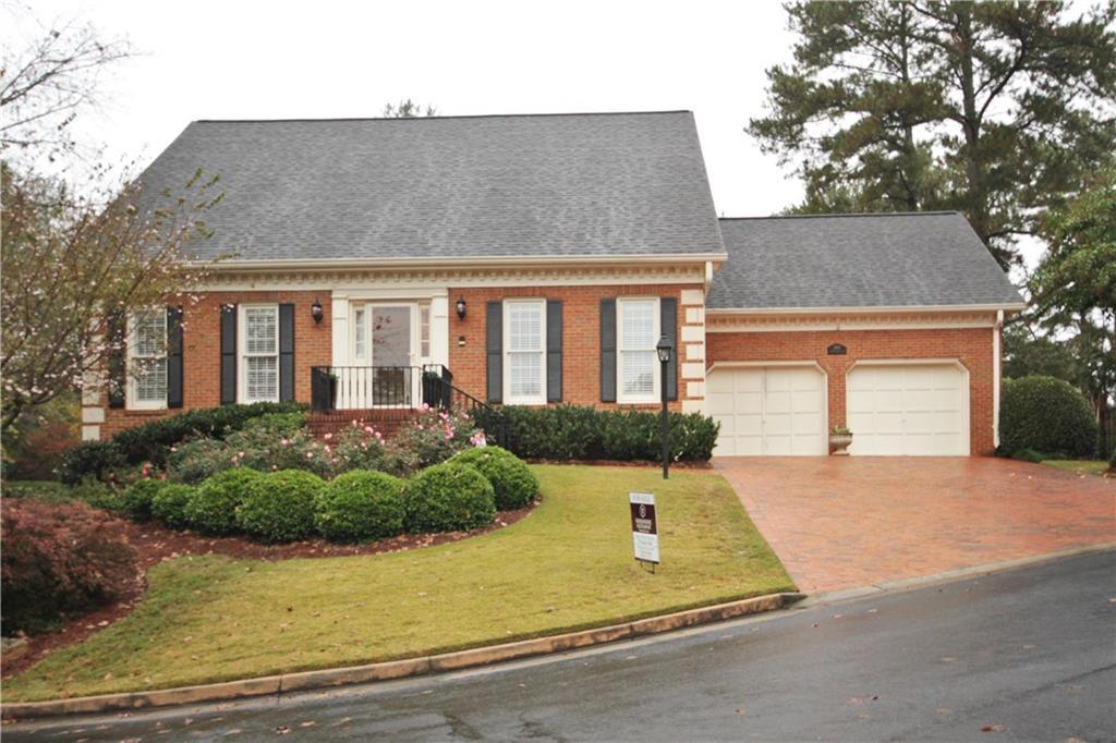 1960 Winchelsea Ct., Dunwoody, GA 30338