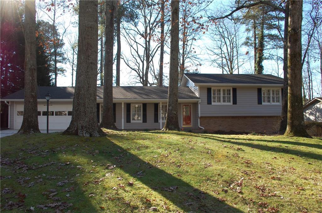 2555 Andover Dr., Dunwoody, GA 30360