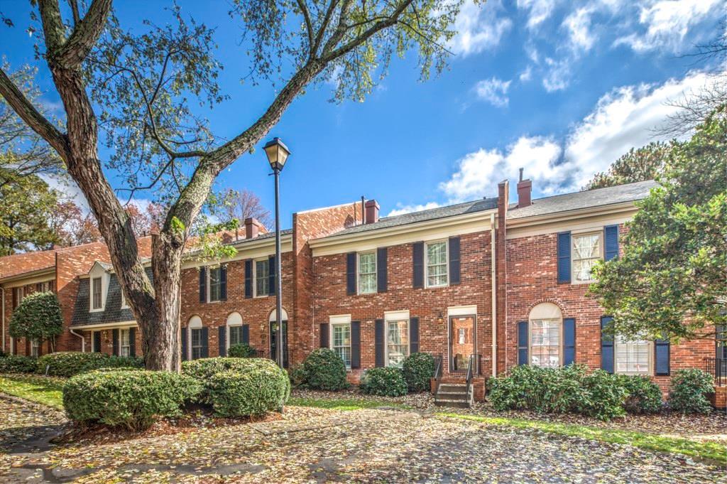 225 The South Chace, Atlanta, GA 30328