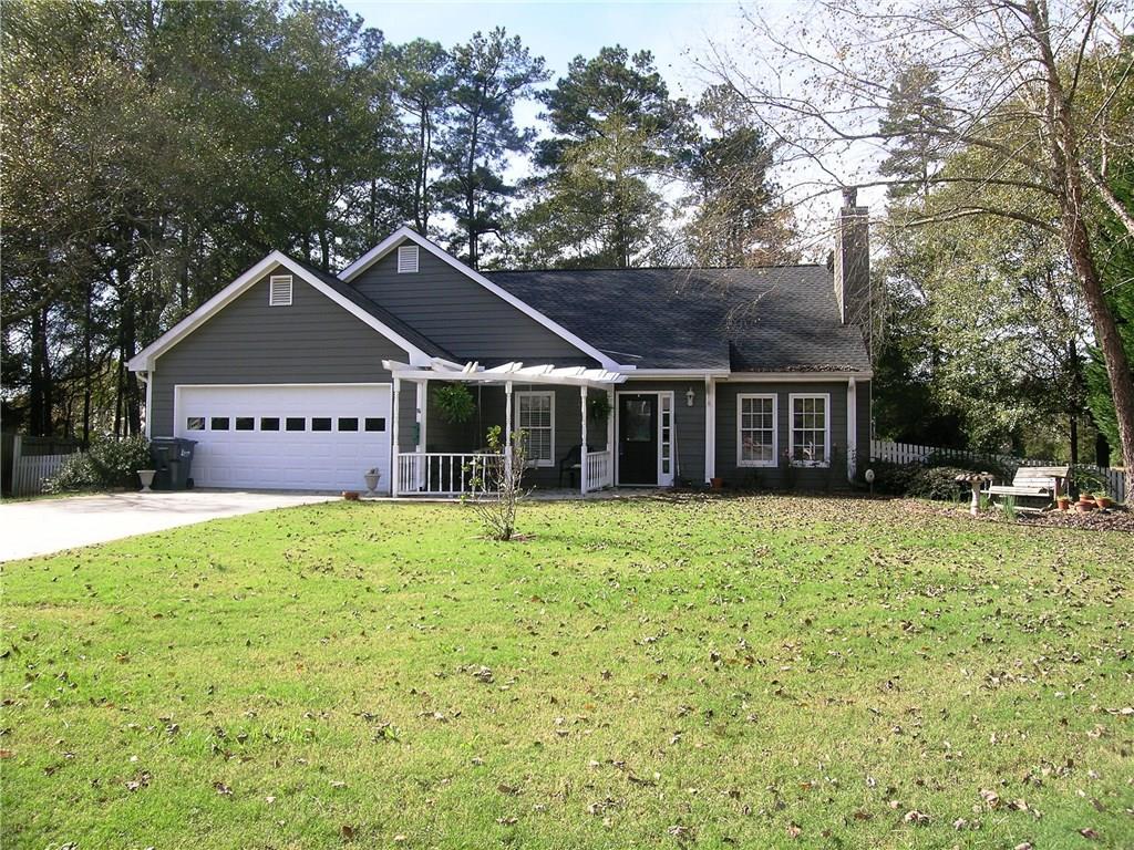 4079 Tara Ct., Loganville, GA 30052