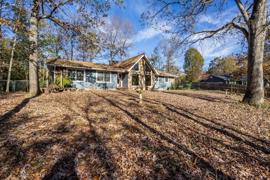 108 Oakridge Dr., Cartersville, GA 30121