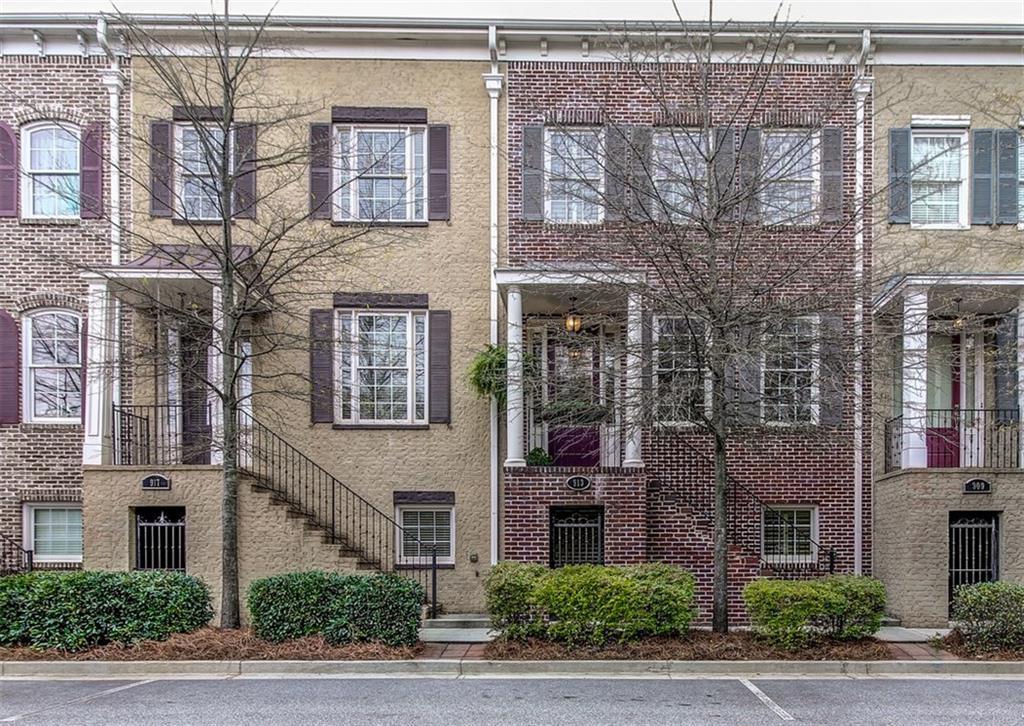 913 Persimmon Point, Atlanta, GA 30328