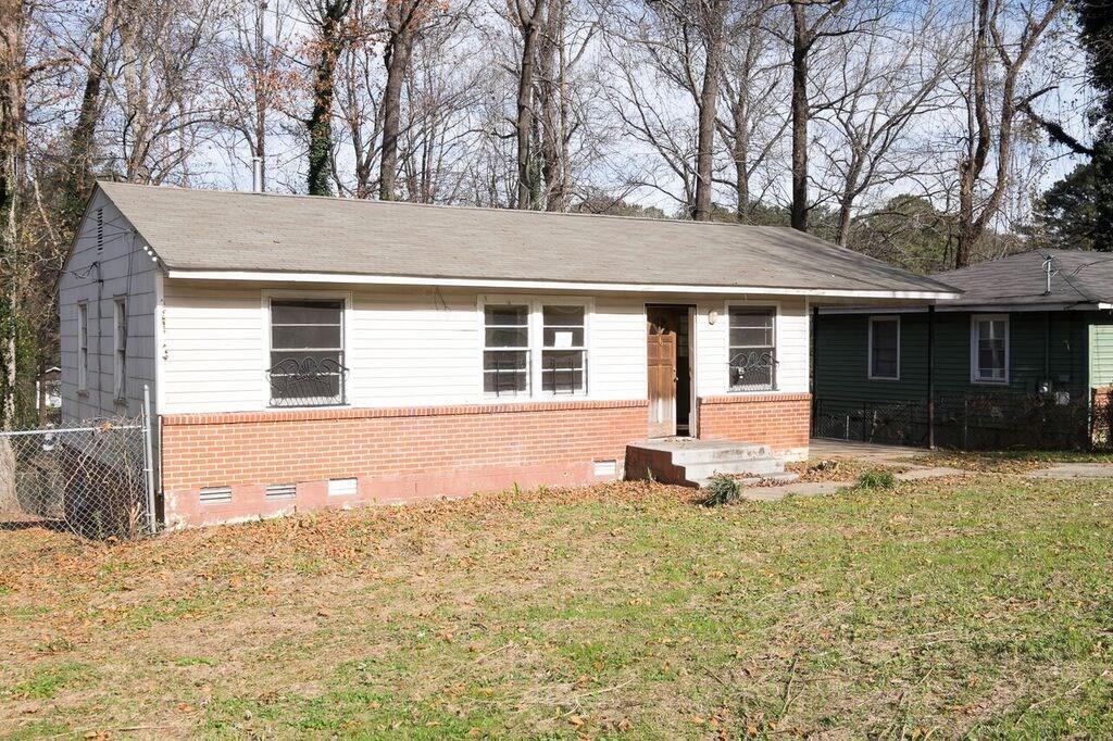 171 Glenrose Cir., Atlanta, GA 30354