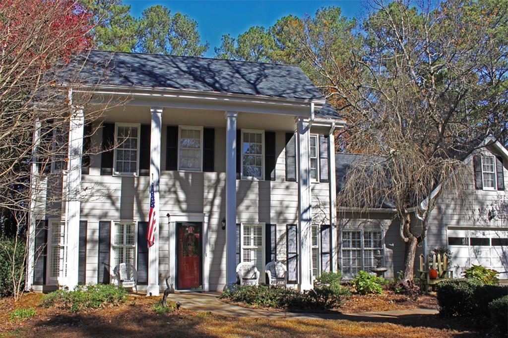 2745 Roxburgh Dr., Roswell, GA 30076