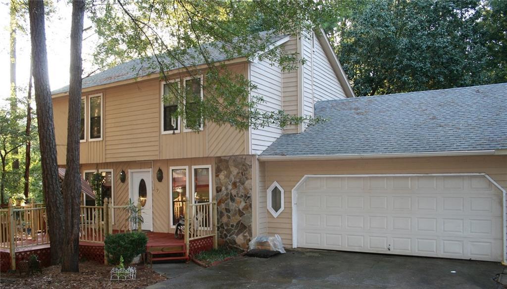 2399 Tapanzee Ln., Lawrenceville, GA 30044