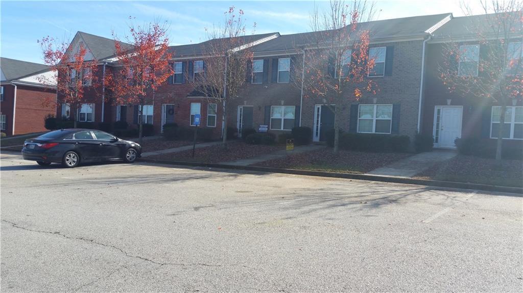 7712 Autry Cir. #105, Douglasville, GA 30134