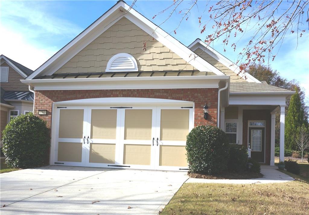 6360 Rockpoint Ln., Hoschton, GA 30548