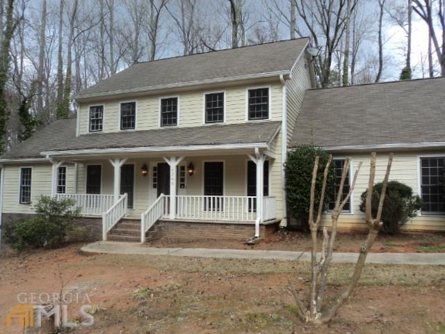 4360 Inns Brook Dr., Snellville, GA 30039