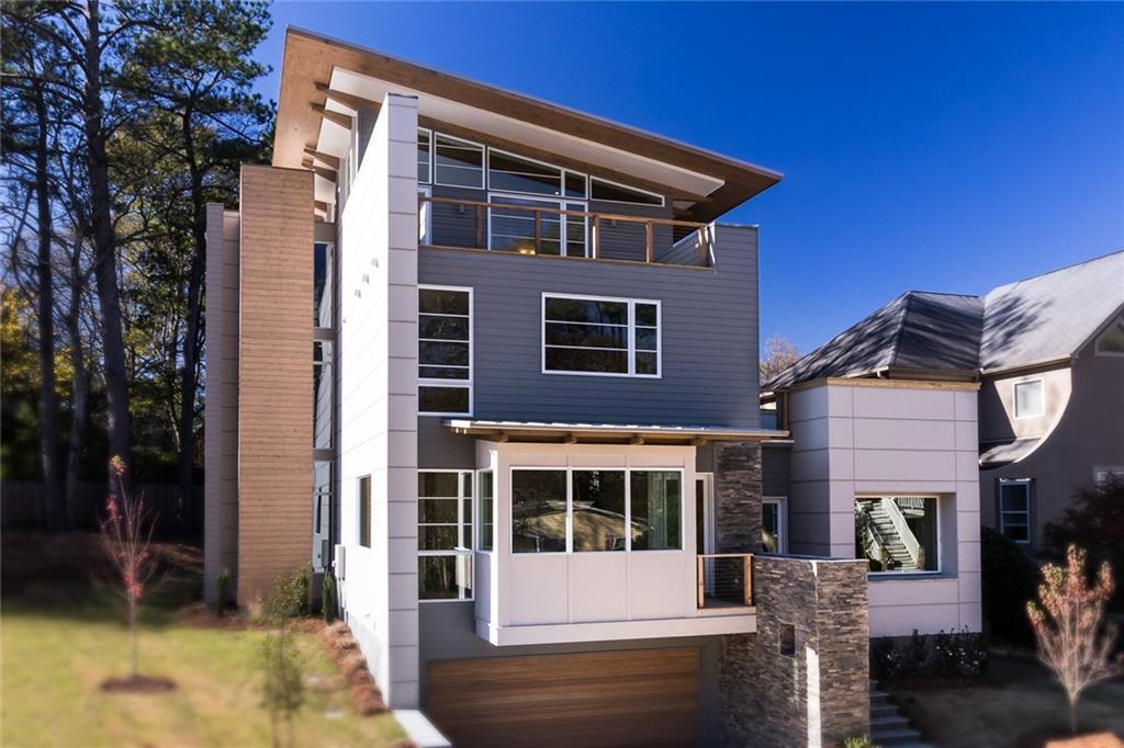 2496 Oostanaula Dr., Brookhaven, GA 30319