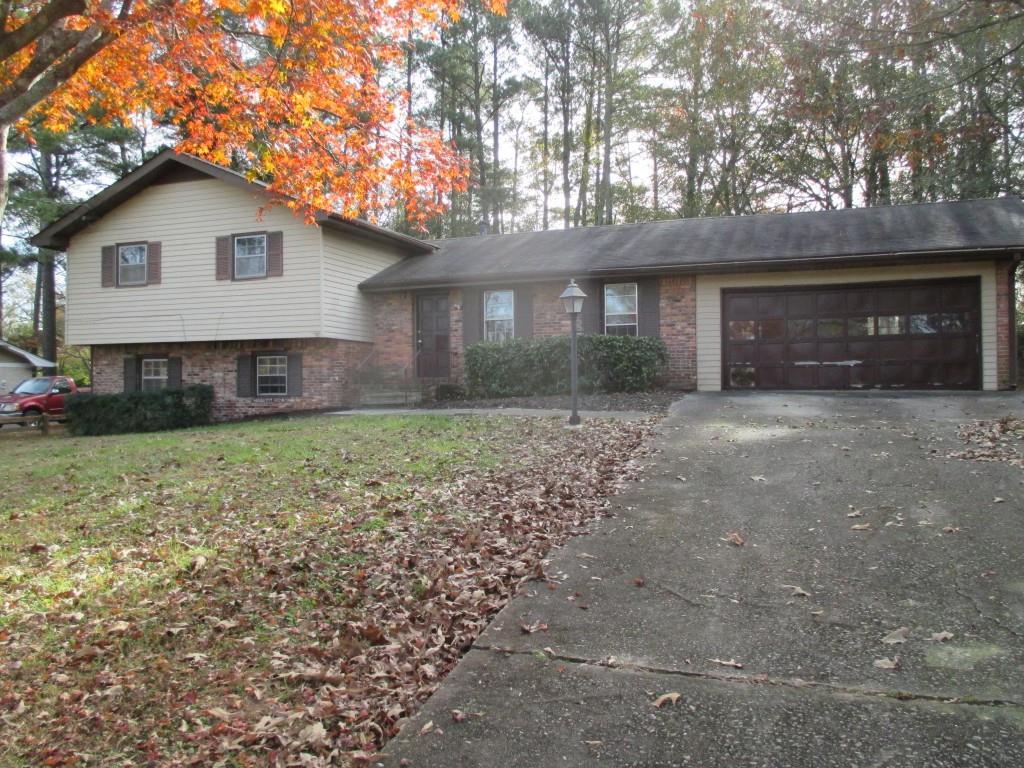 3736 Green Bay Dr., Lawrenceville, GA 30044