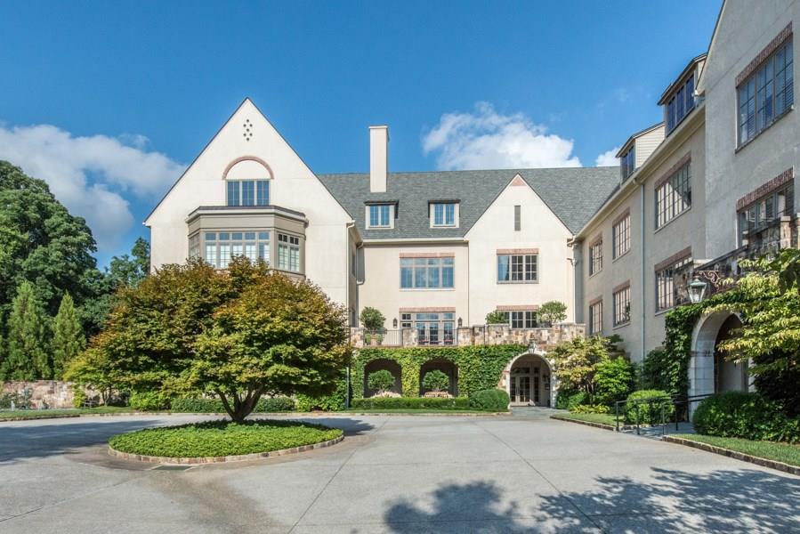 1 Brookhaven Dr. #201, Brookhaven, GA 30319