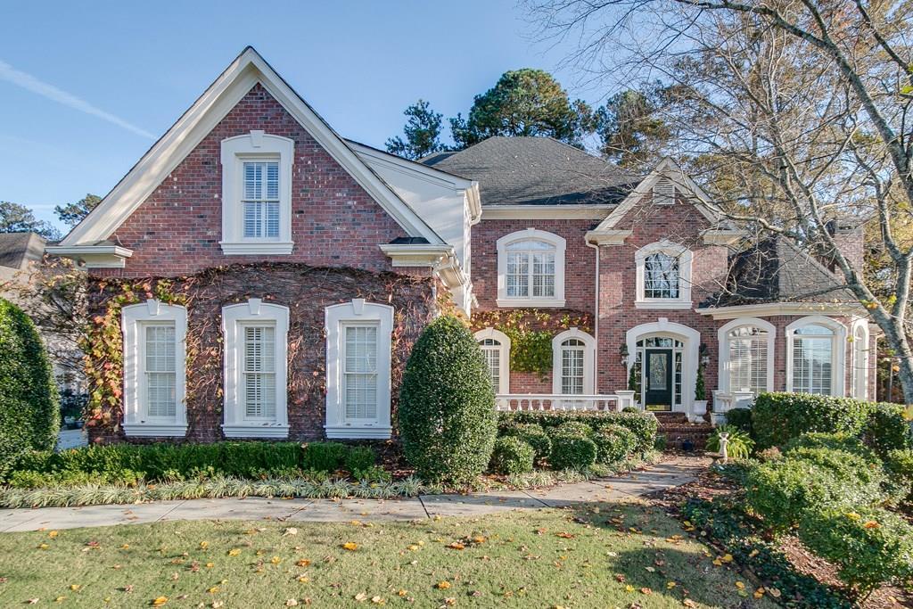 2399 Glenmore Ln., Snellville, GA 30078