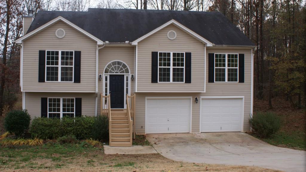 417 Shoshone Ct., Auburn, GA 30011