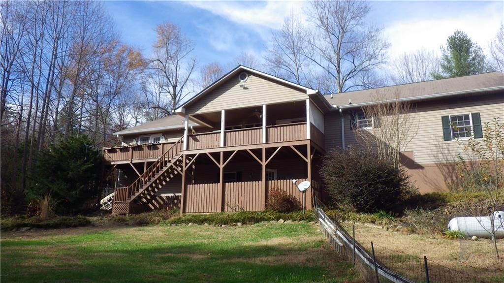 69 Peaceful Valley Dr., Cleveland, GA 30528