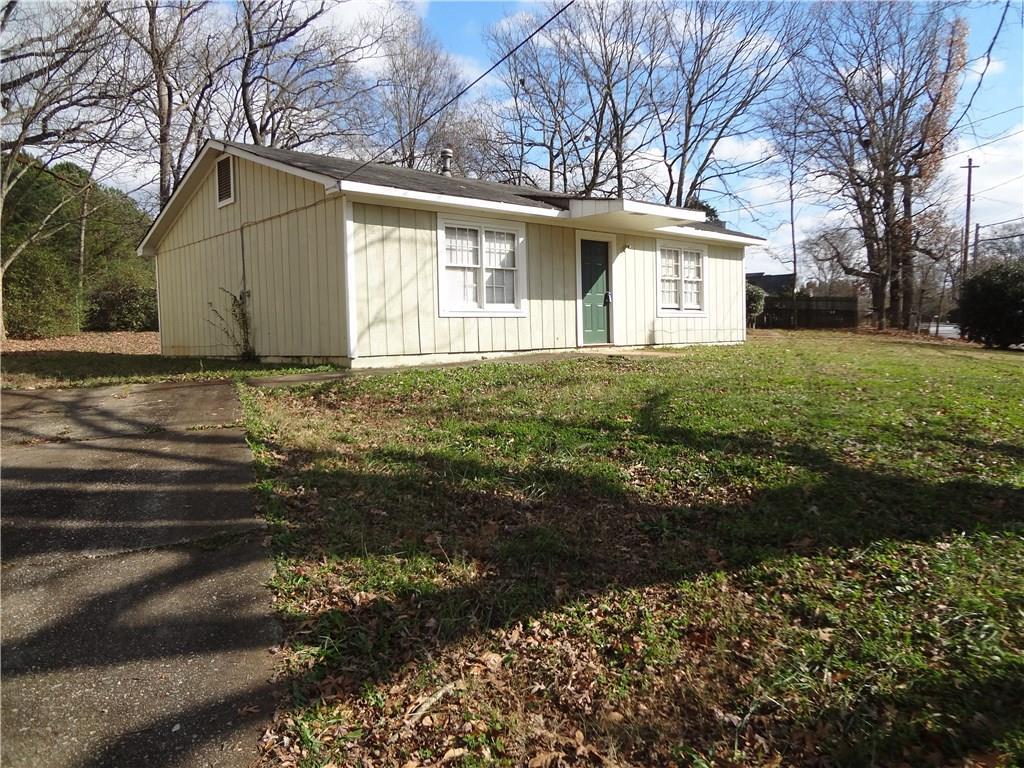 1901 Connally Dr., East Point, GA 30344