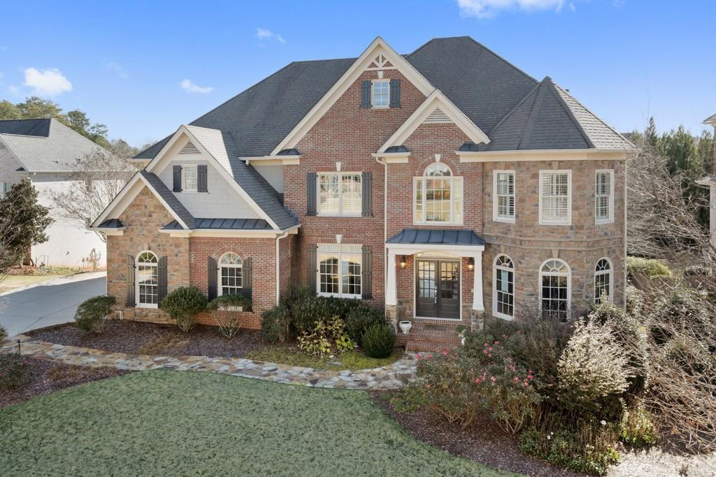 140 Amberly Pl., Roswell, GA 30075