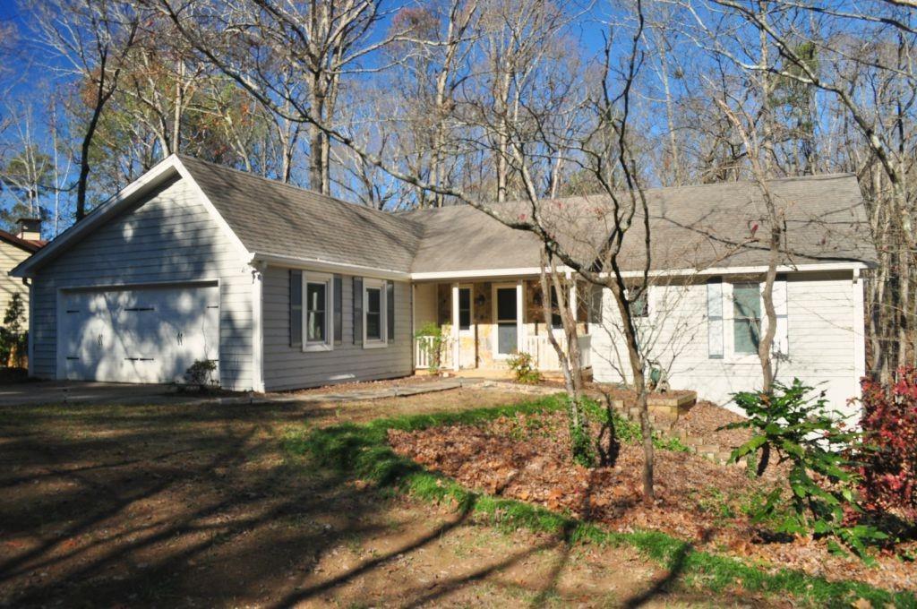 120 Boxelder Ln., Roswell, GA 30076