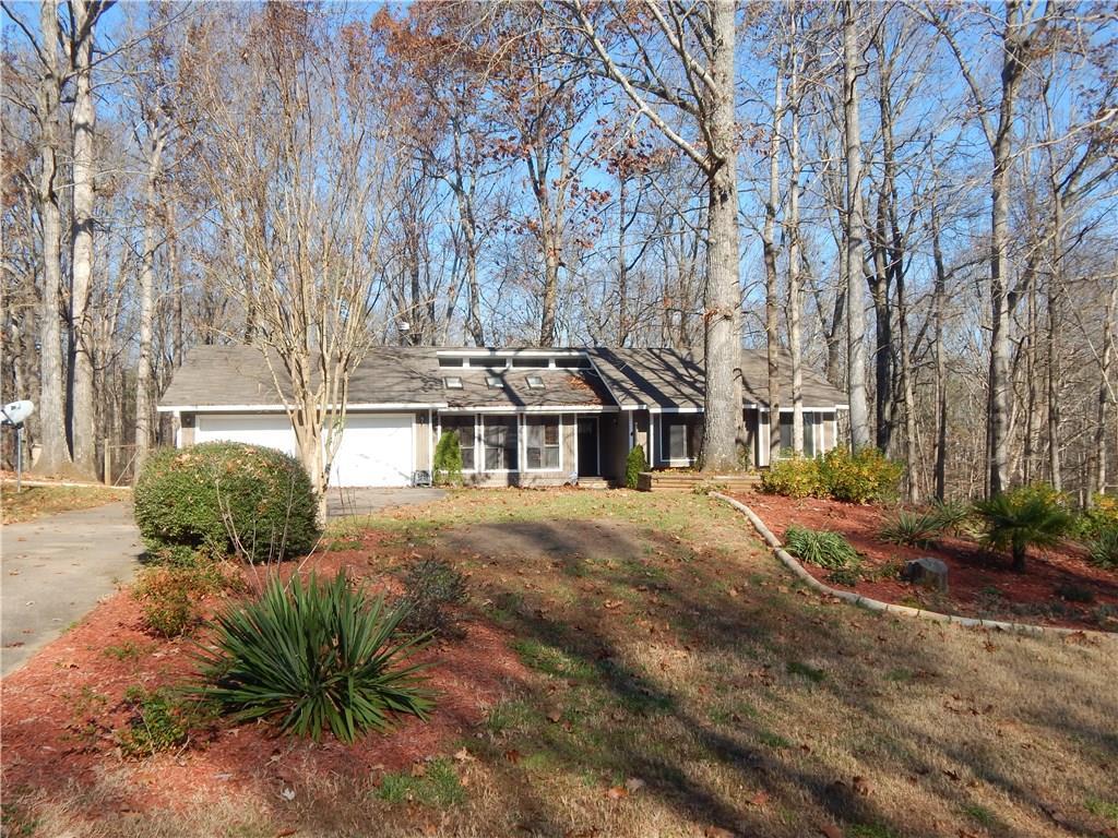 3825 Stone Creek Cir., Cumming, GA 30041