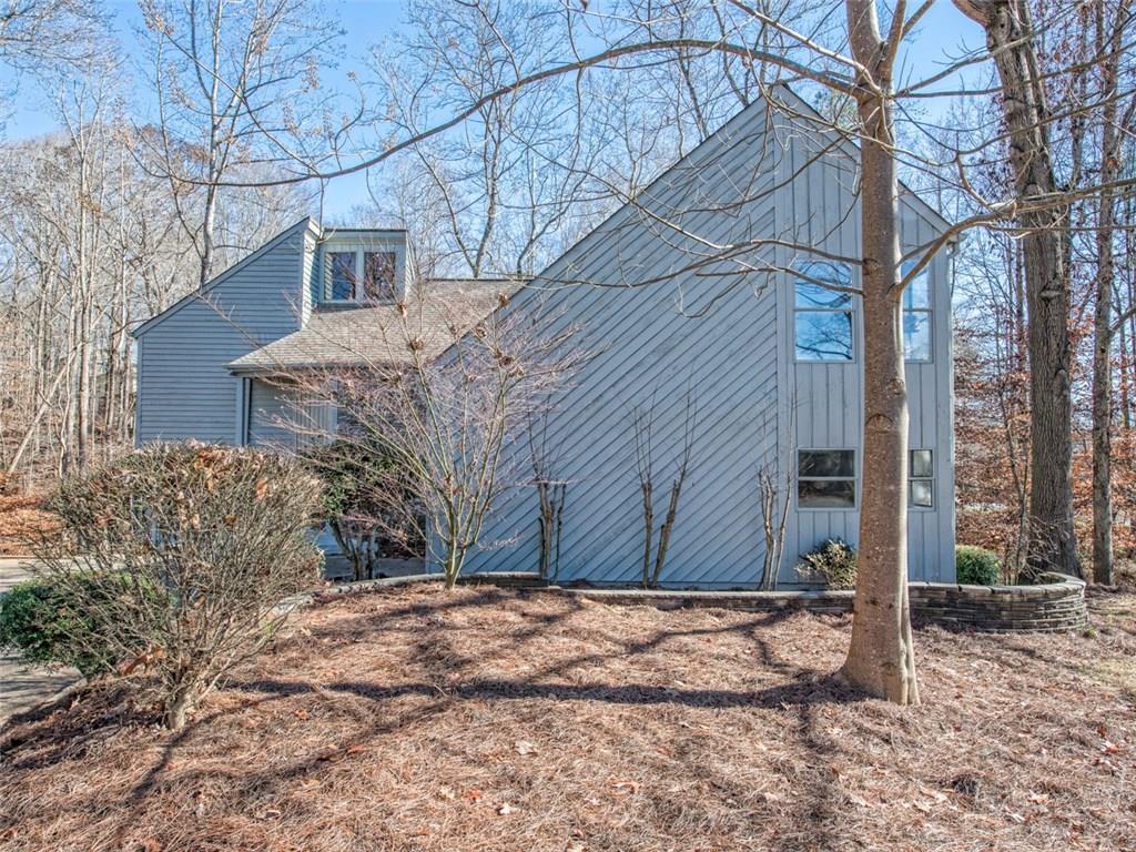 4285 Loch Highland Pass, Roswell, GA 30075
