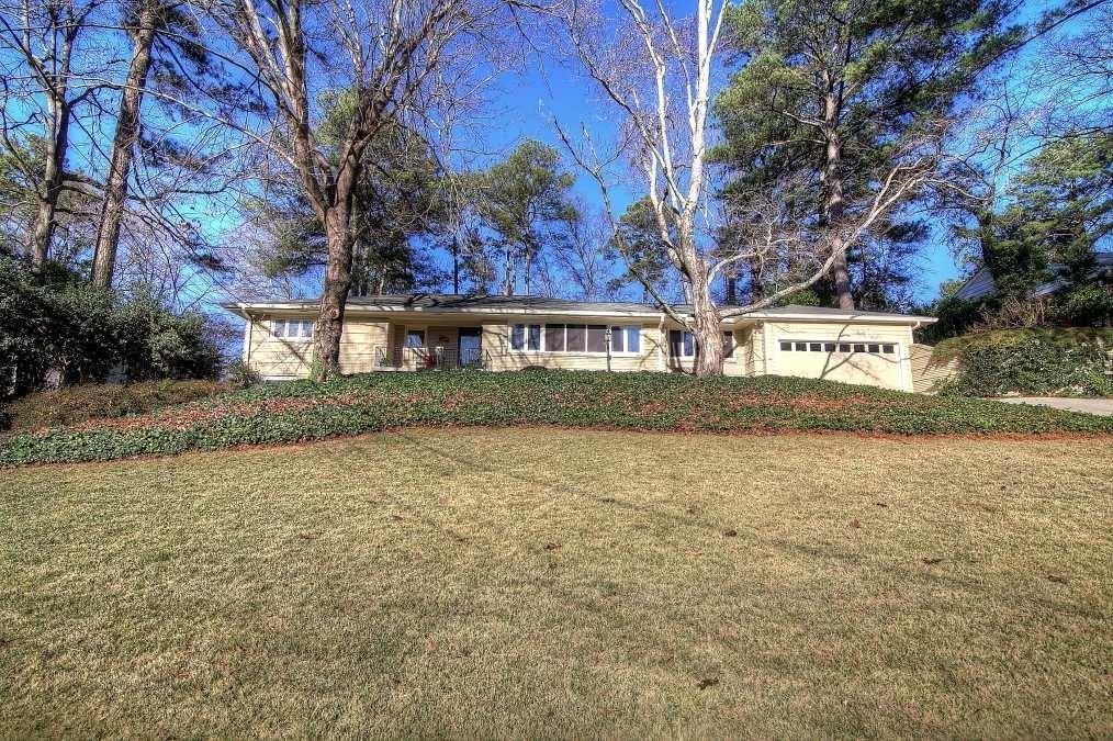 120 Laurel Forest Cir., Atlanta, GA 30342