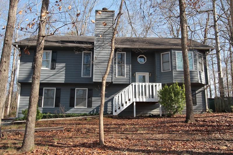 1534 Oakhill Dr., Auburn, GA 30011