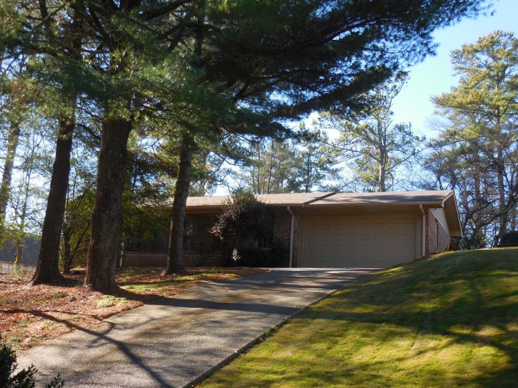 3976 Ridgewood Dr., Smyrna, GA 30080