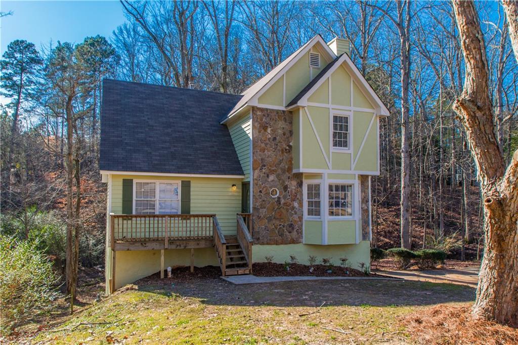 1209 Ashbrook Dr., Lawrenceville, GA 30043