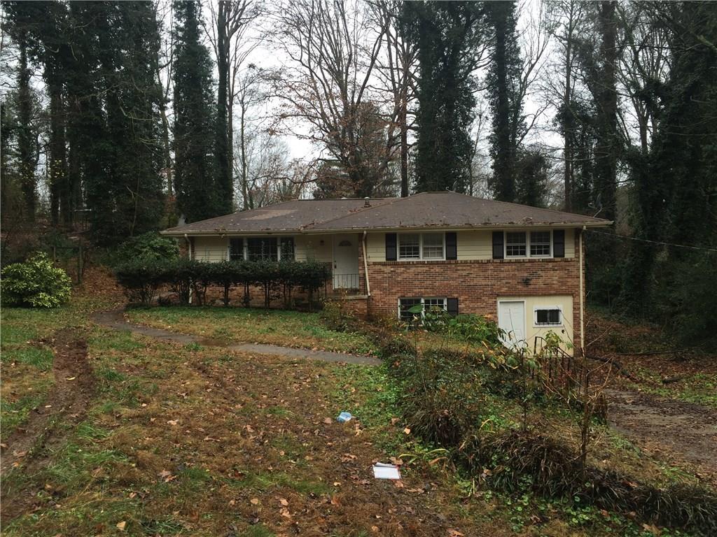 367 Derbyshire Dr., Stone Mountain, GA 30088