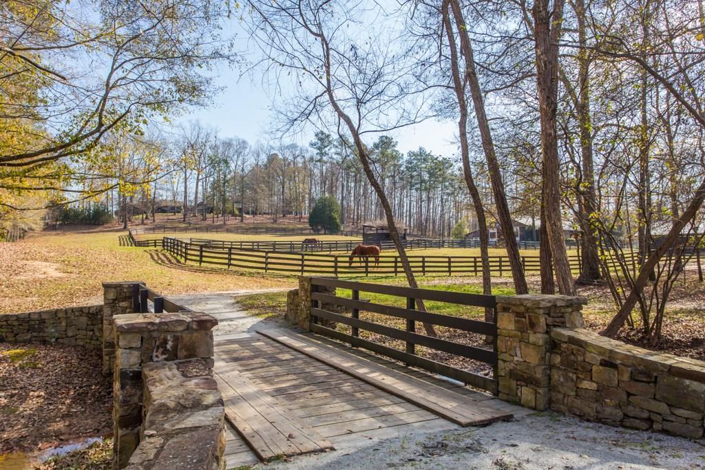 321 Bruce Jackson Rd., Newnan, GA 30263