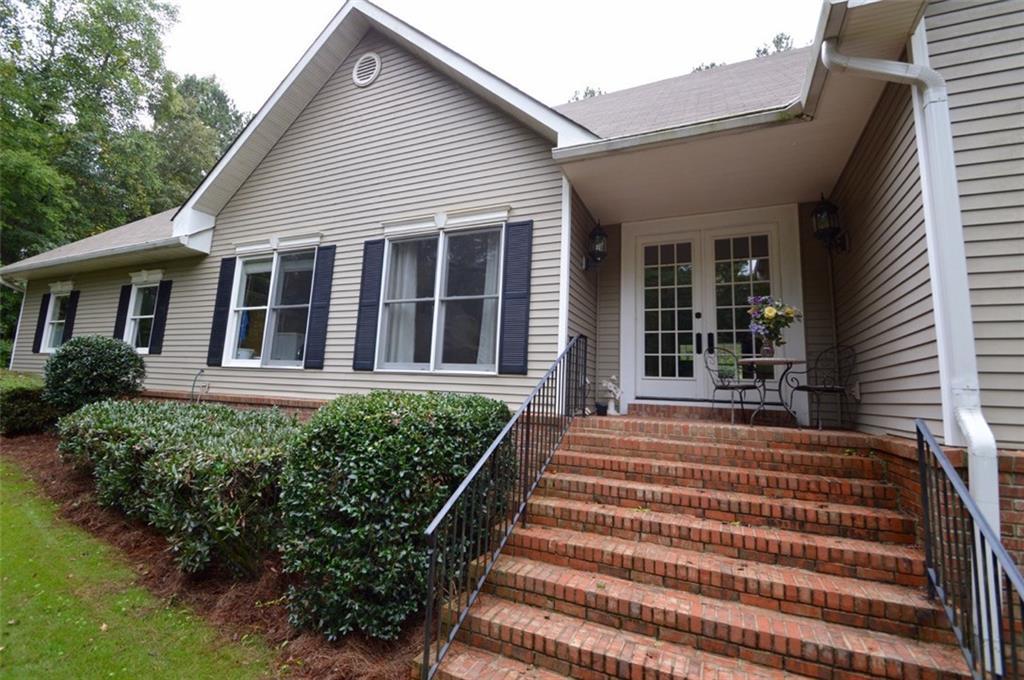 2410 Stoney Point Rd., Cumming, GA 30041