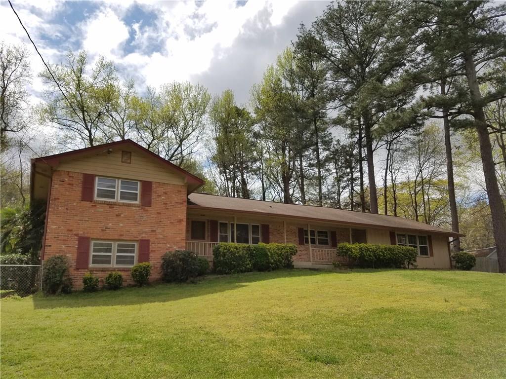 3344 Linda Dr., Lithia Springs, GA 30122