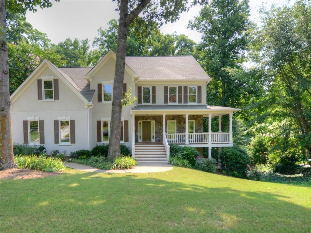 4089 Hickory Fairway Dr., Woodstock, GA 30188