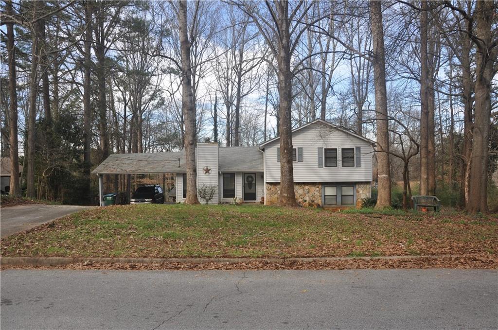 5009 Chartley Cir., Lilburn, GA 30047