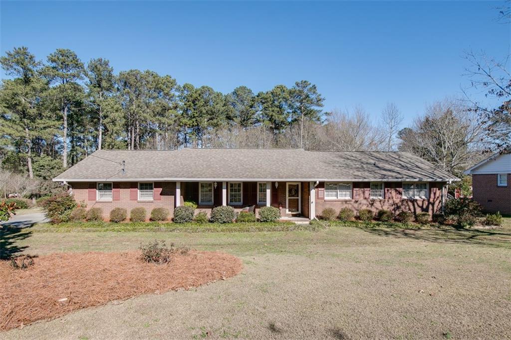 3072 Skyland Dr., Snellville, GA 30078
