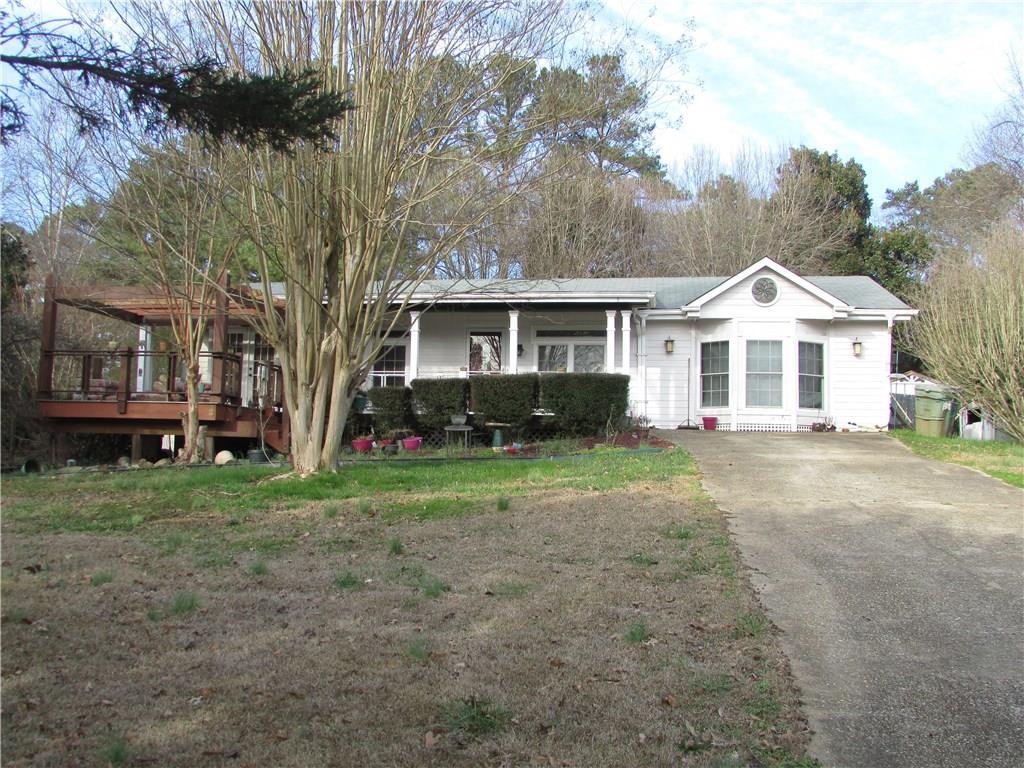 3984 Doe Run Dr., Powder Springs, GA 30127