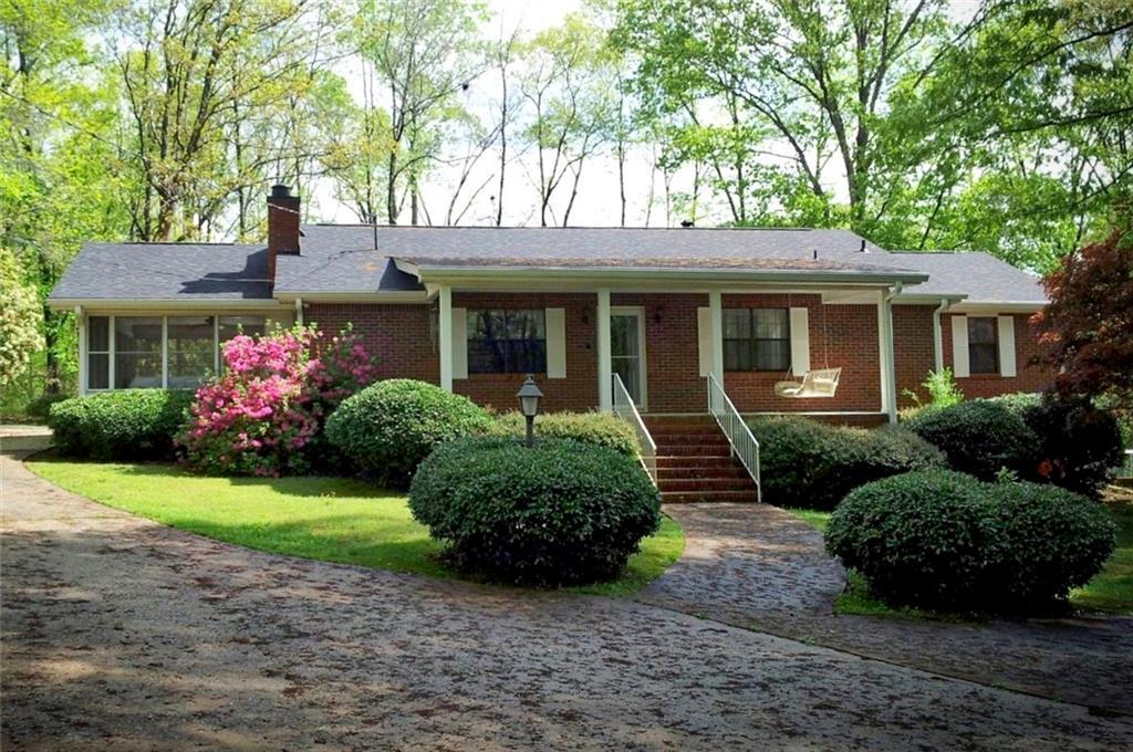 5150 Kilroy Ln., Douglasville, GA 30135