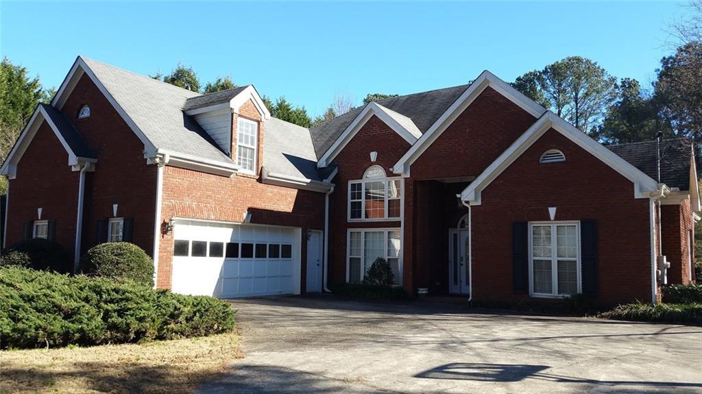2068 Rockdale Cir., Snellville, GA 30078