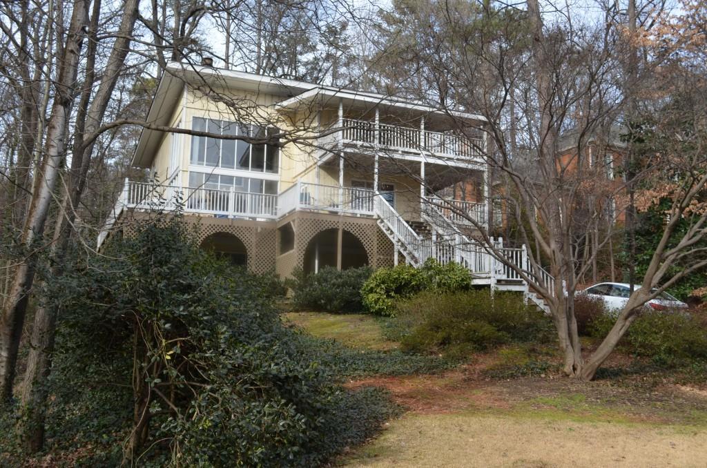 4146 Brookview Dr., Atlanta, GA 30339