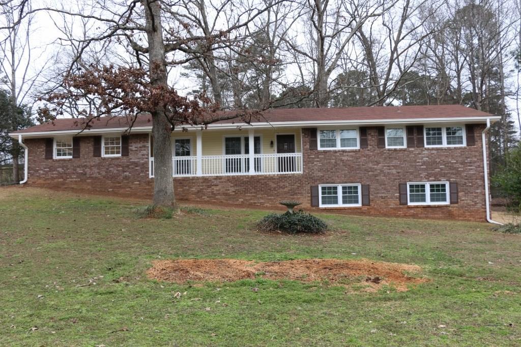 6250 Shallow Creek Ln., Douglasville, GA 30135
