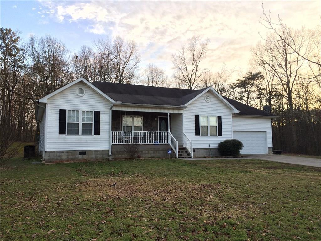 553 Oakland Dr., Calhoun, GA 30701