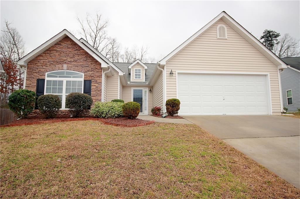 4940 Buckeye Pl., Atlanta, GA 30349