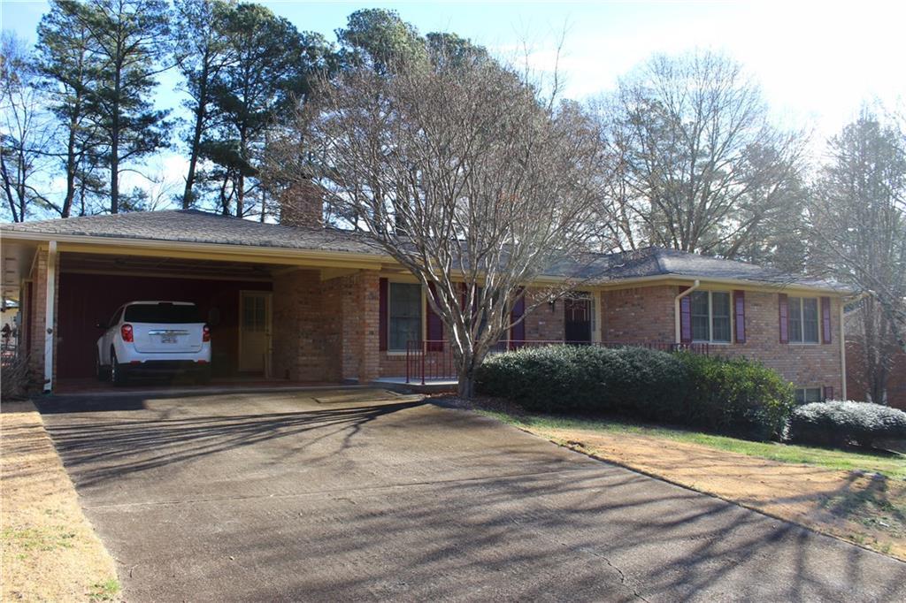 5127 Merry Ln., Gainesville, GA 30504