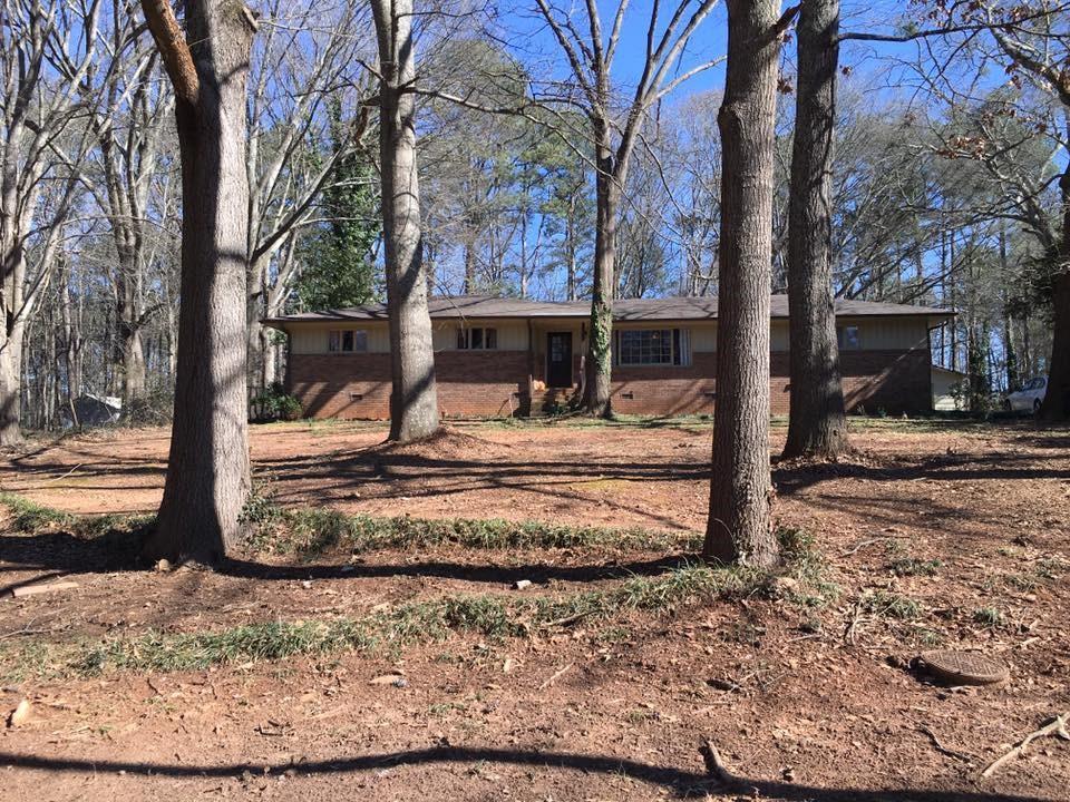 5449 Janet Ln., Austell, GA 30106