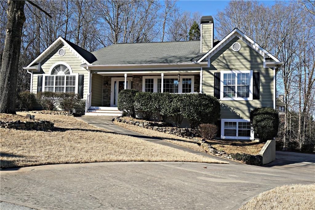 130 Hearthstone Dr., Woodstock, GA 30189