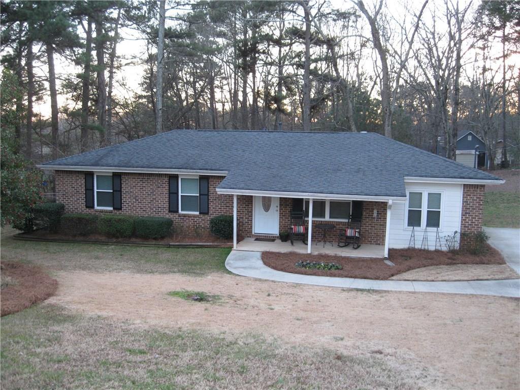 527 Eastside Dr., Dacula, GA 30019